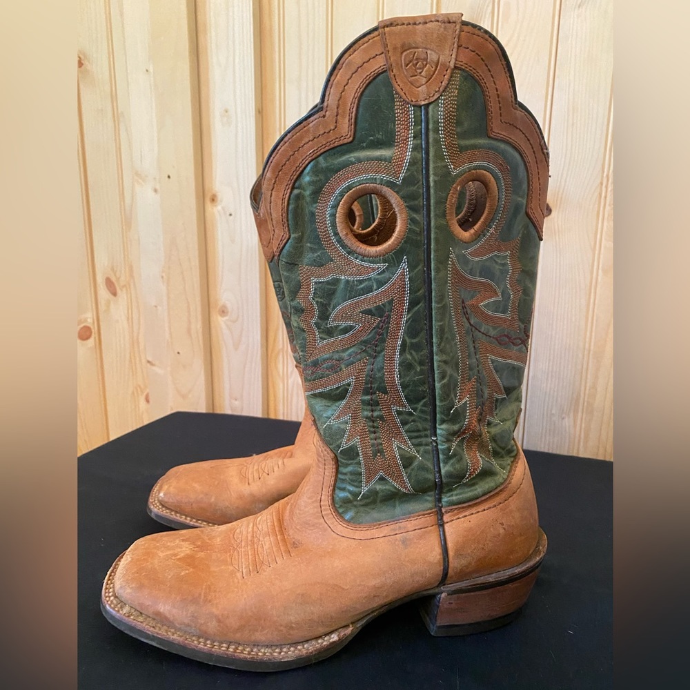 Ariat  boots men’s size 8.5 D